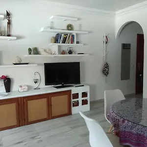 https://apartamento-cerca-del-mar-con-piscina-y-parking.hotelsinnerja.org